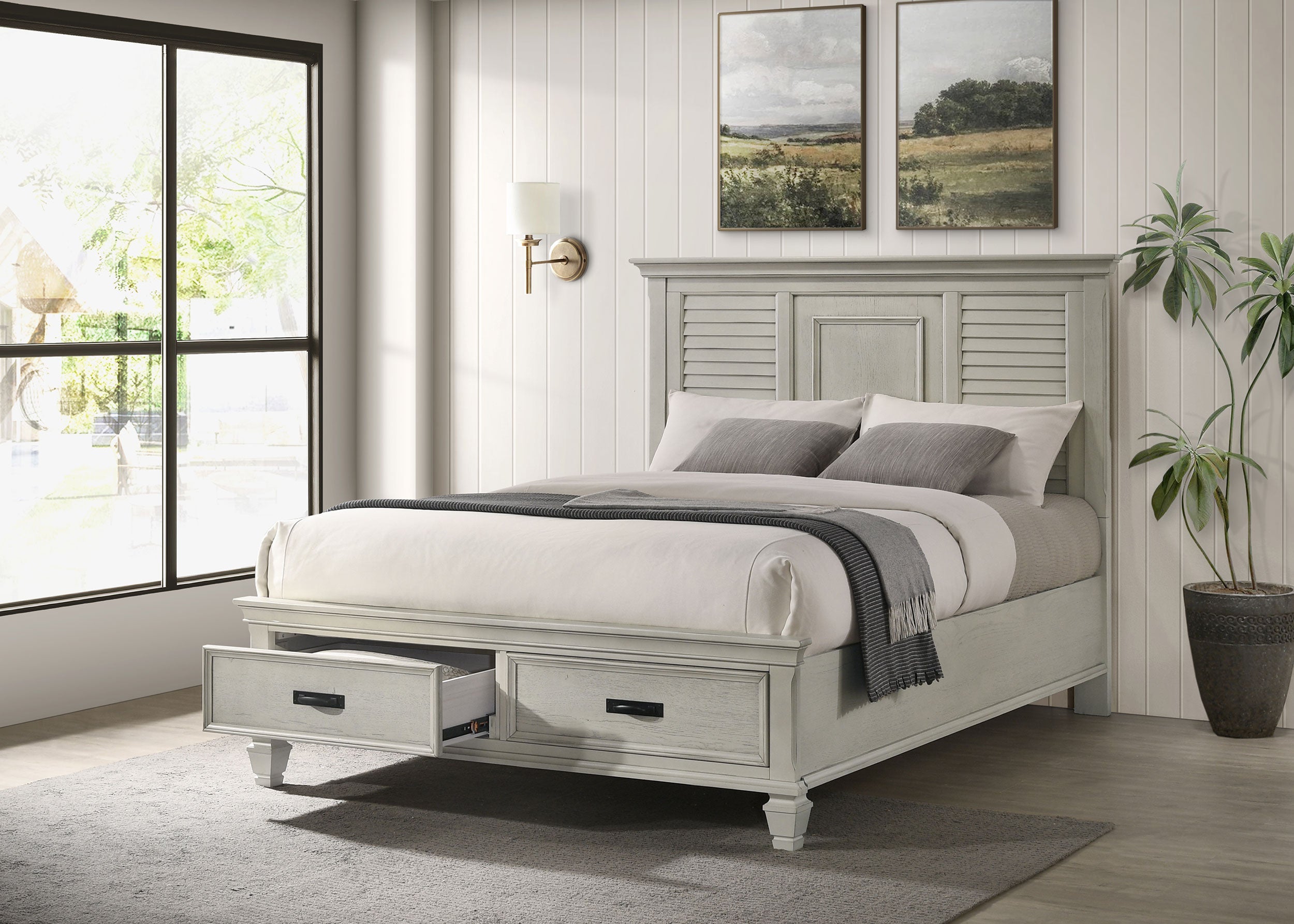 Franco Wood Storage Panel Bed Distressed