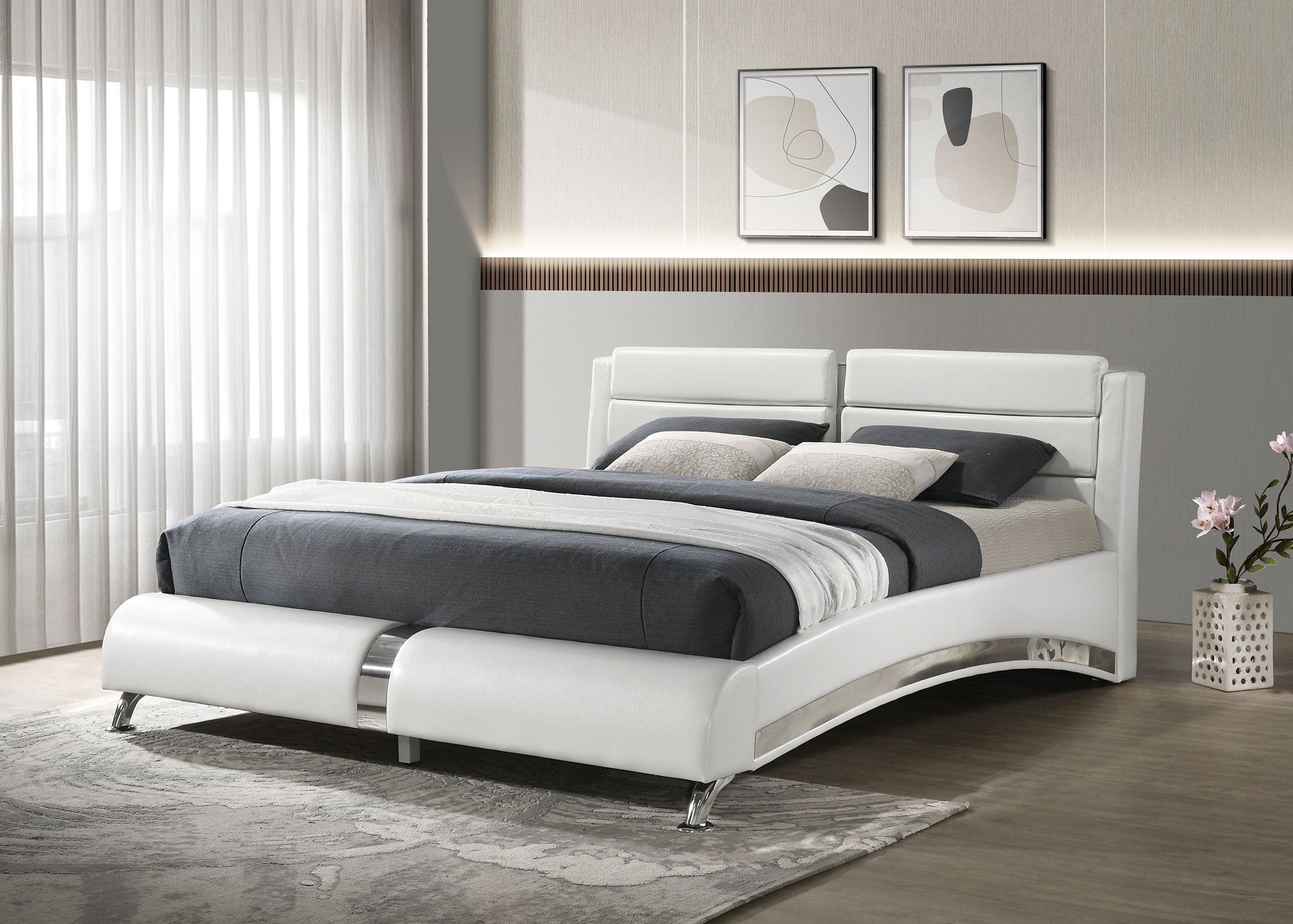 Jeremaine Upholstered Sleigh Bed