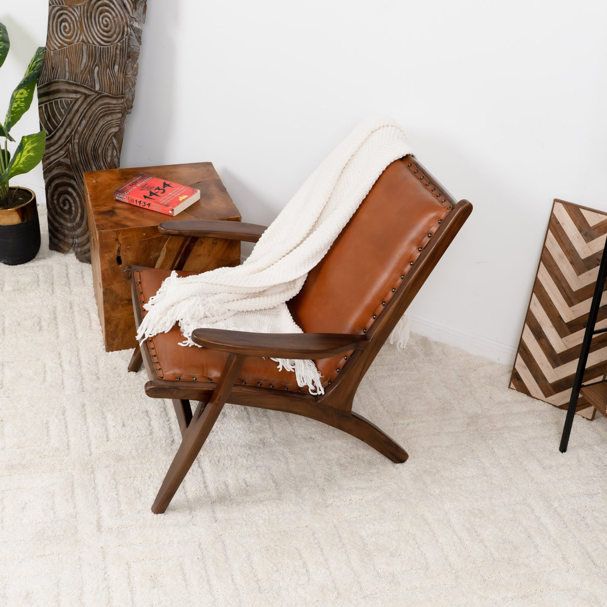 Bogor Antique Tan Leather Lounge Chair