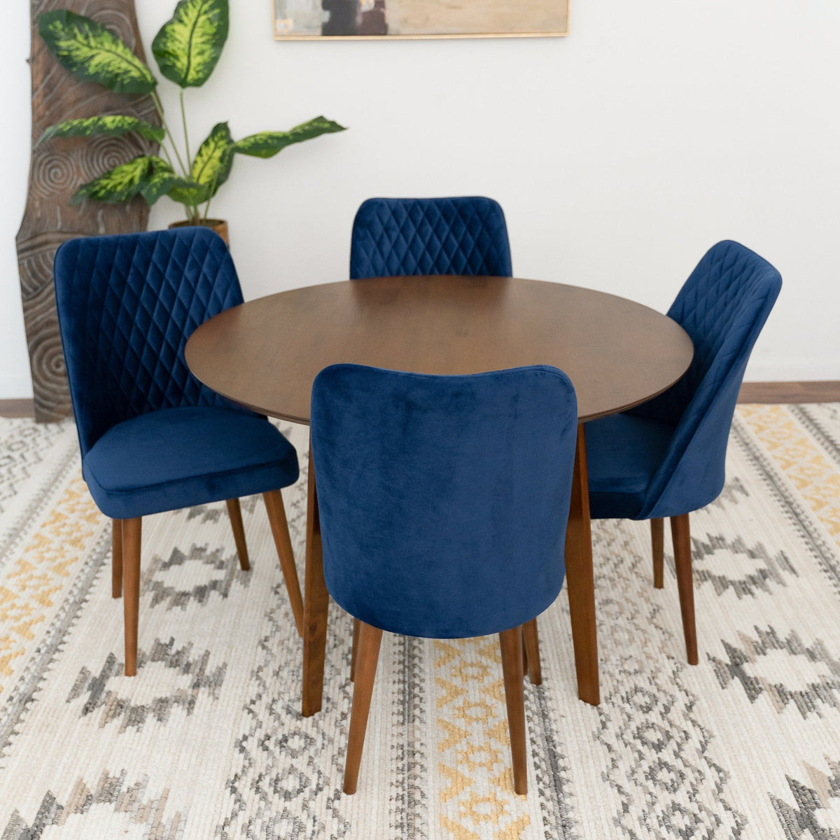 Aliana Dining Set With 4 Evette Blue Chairs (Walnut)