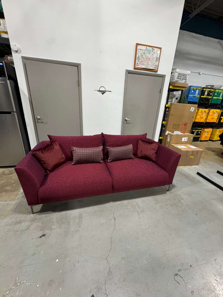 Gravity 3-Seat Sofa and love seat- Burgundy